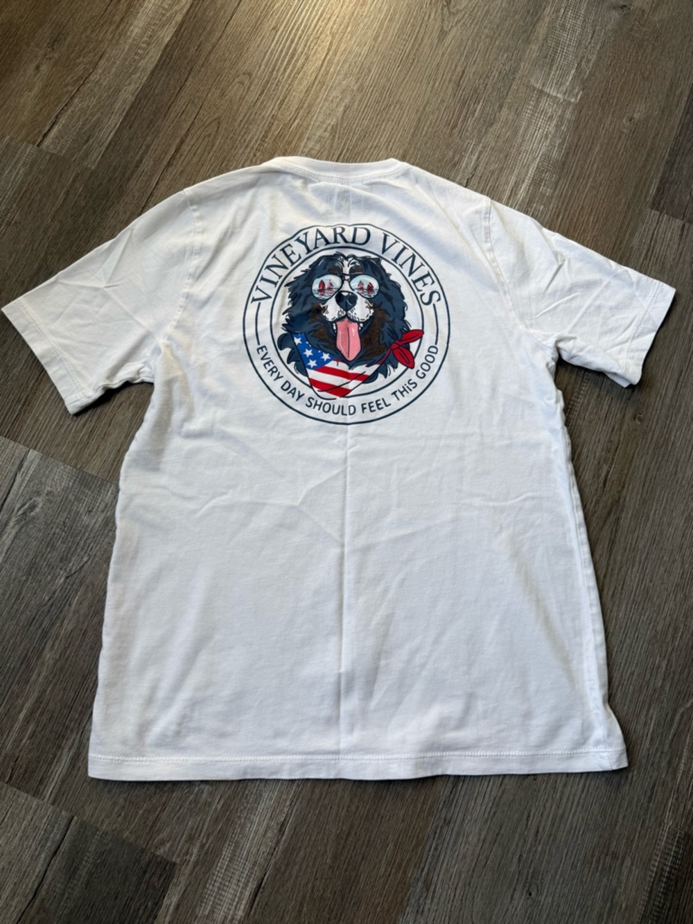 Vineyard Vines Bernese Mountain Dog White Graphic Tee Patriotic Dog Logo Kids M